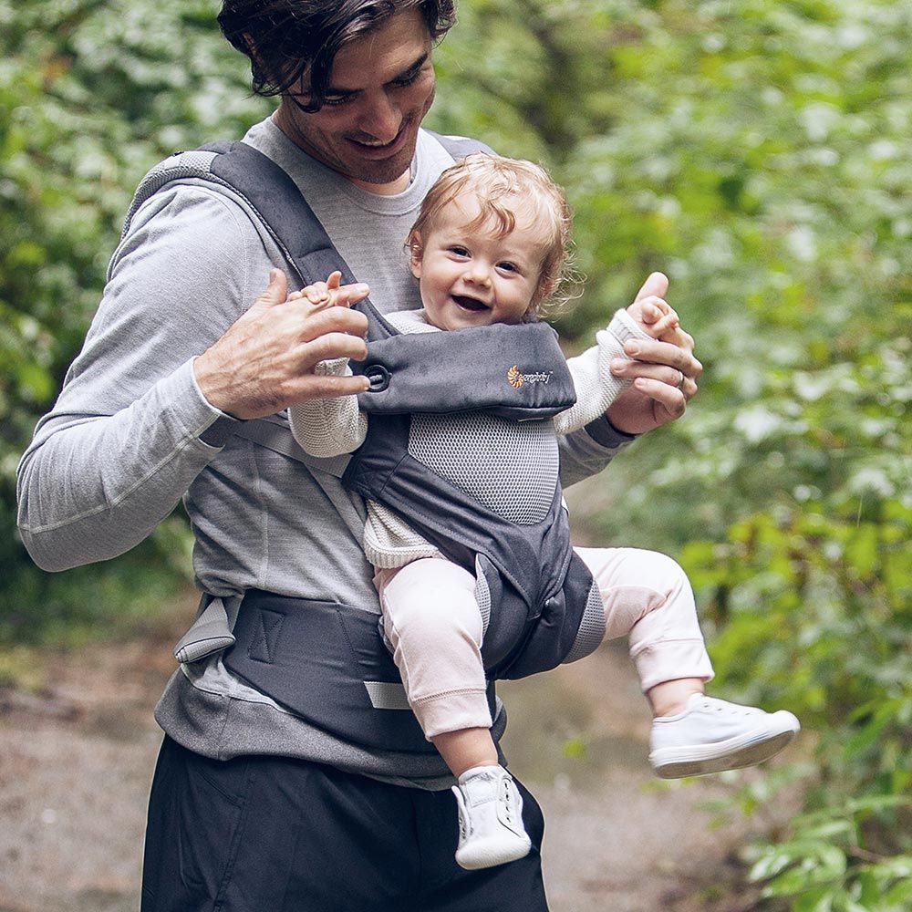 ergobaby 360 baby wearing carrier