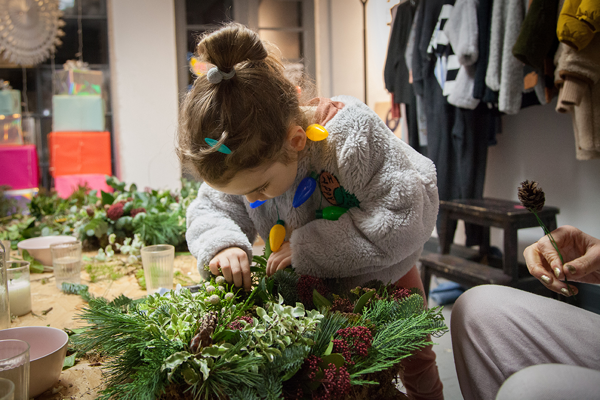 Wreathing Making with Hedgrow Florist