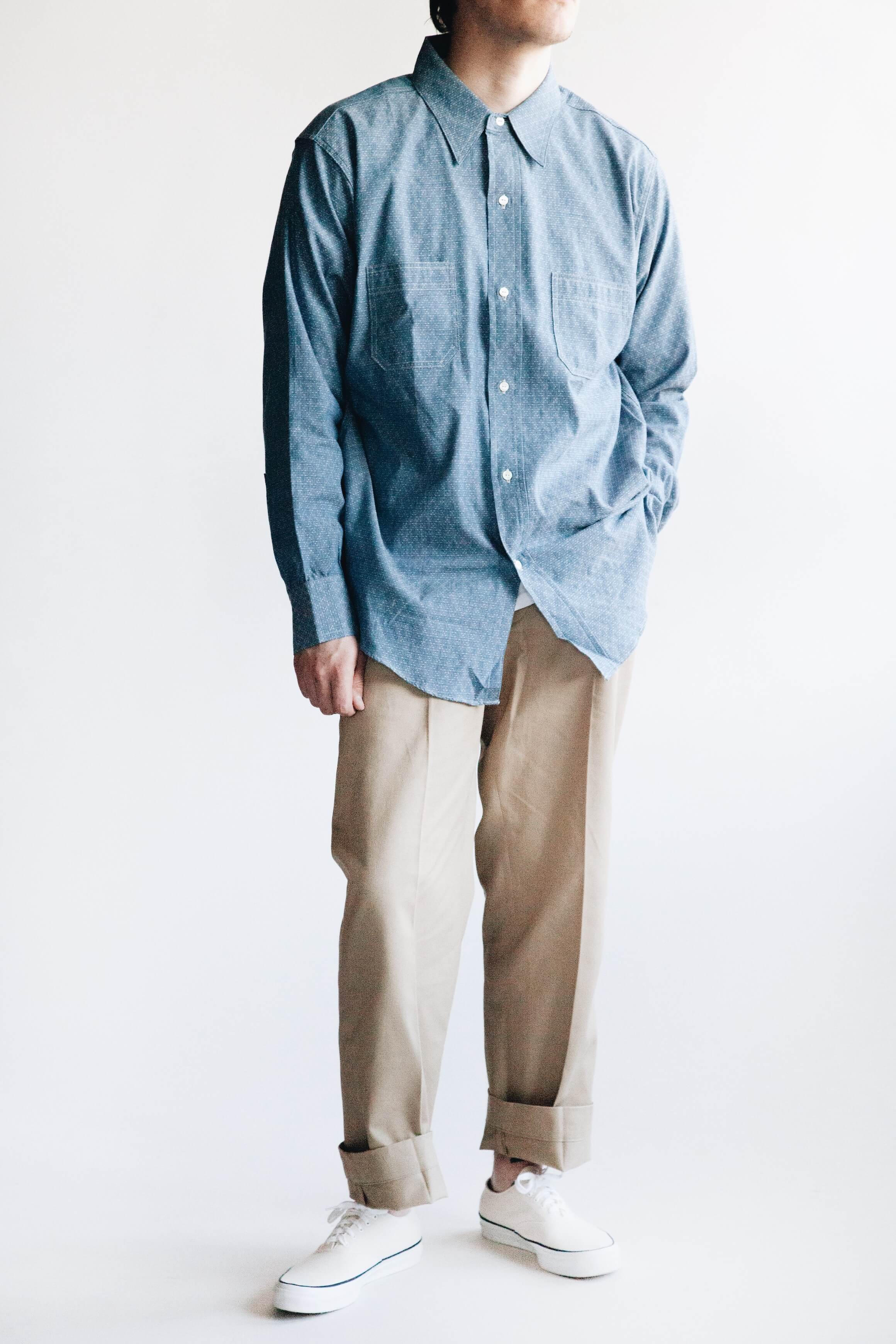 big yank 41 a shirts dd chambray shirt, big yank 1963 chino pants and wakouwa deck shoes on body