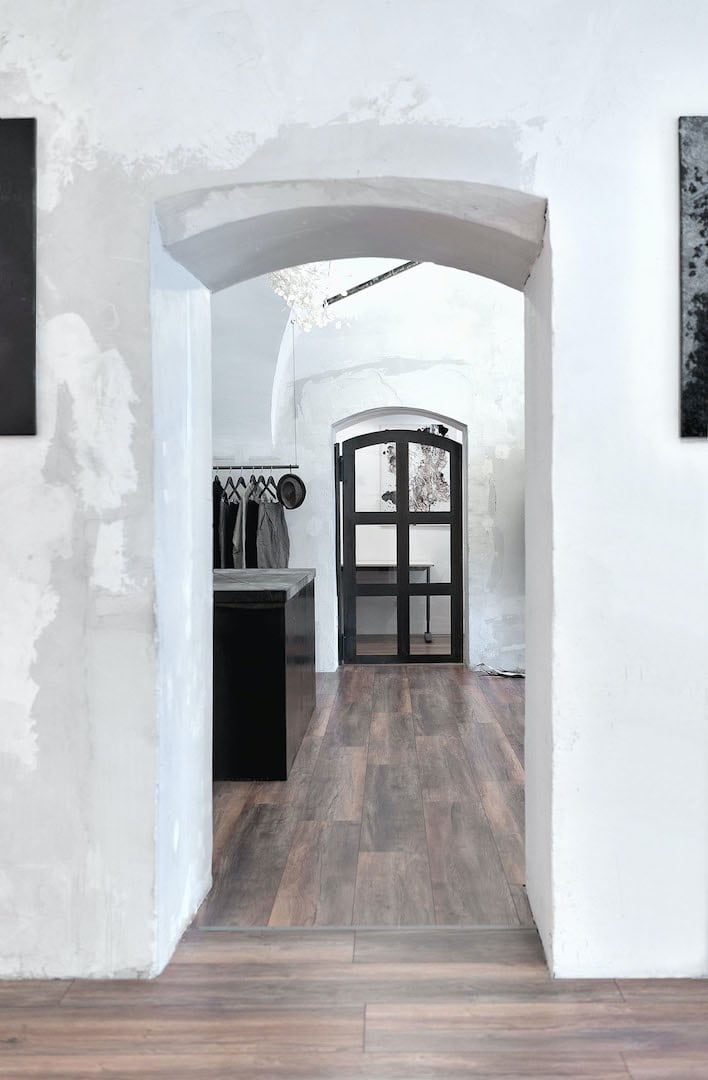 Loftartiger Showroom als Theater-Bühne, Kunst-Galerie und Mode-Geschäft | eigensinnig wien