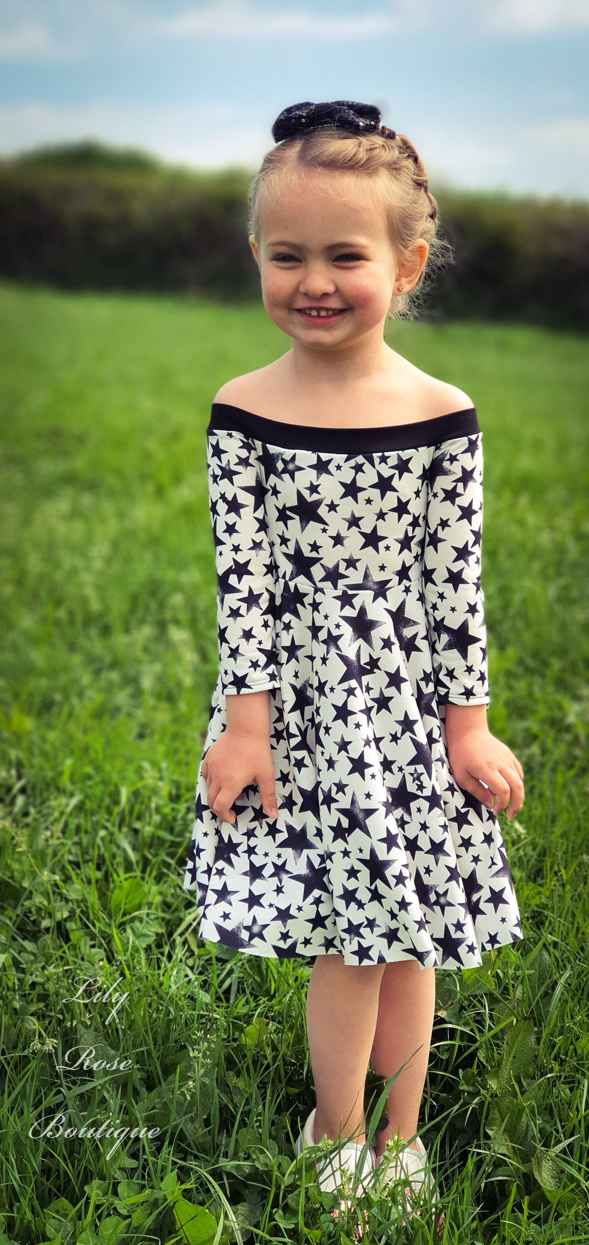 Star print jersey dress inspiration