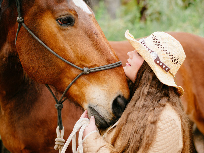 Heiße Teenagerin Ist Gut Im Reiten Heiße Teenagerin Ist Gut Im Reiten