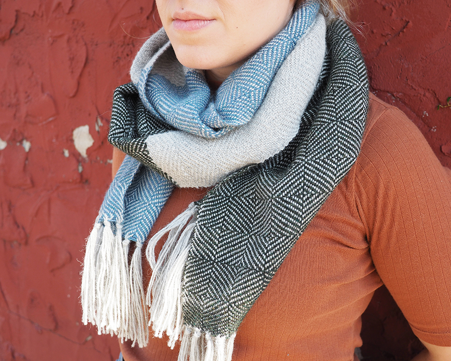 Free Pattern to Weave this Alpaca Block Twill Scarf 