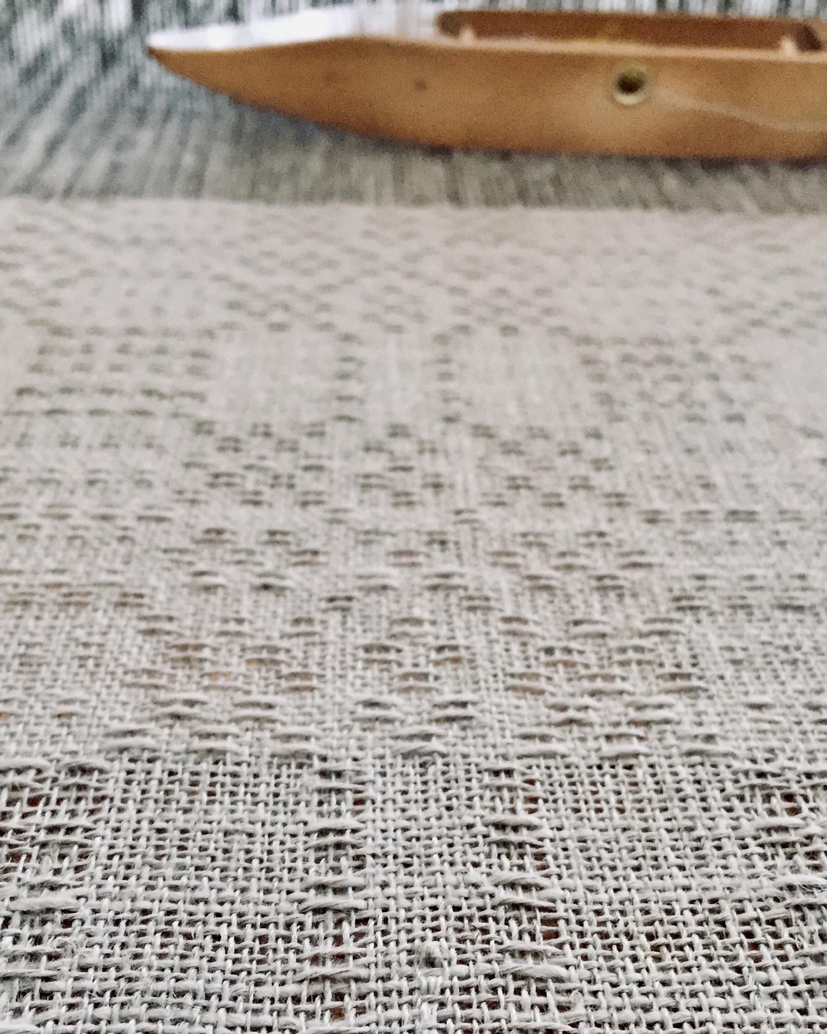 Free Weaving Pattern Handwoven Linen Lace Table Runner