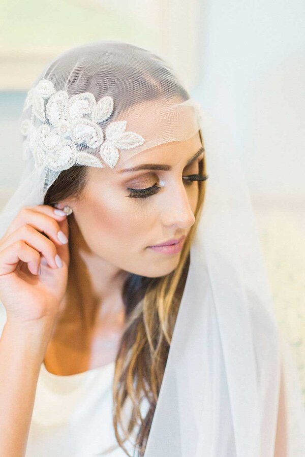 Mauve et Blush Juliet Cap Wedding Veil