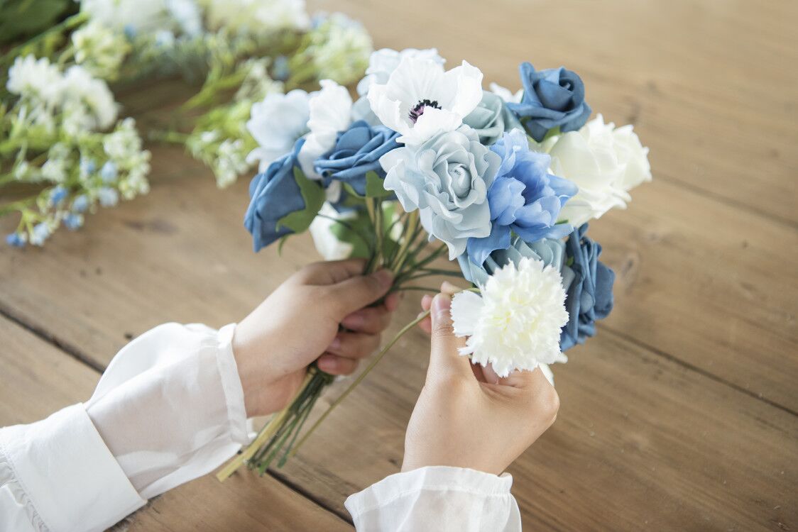 DIY Hand-Tied Bridal Bouquet Tutorial