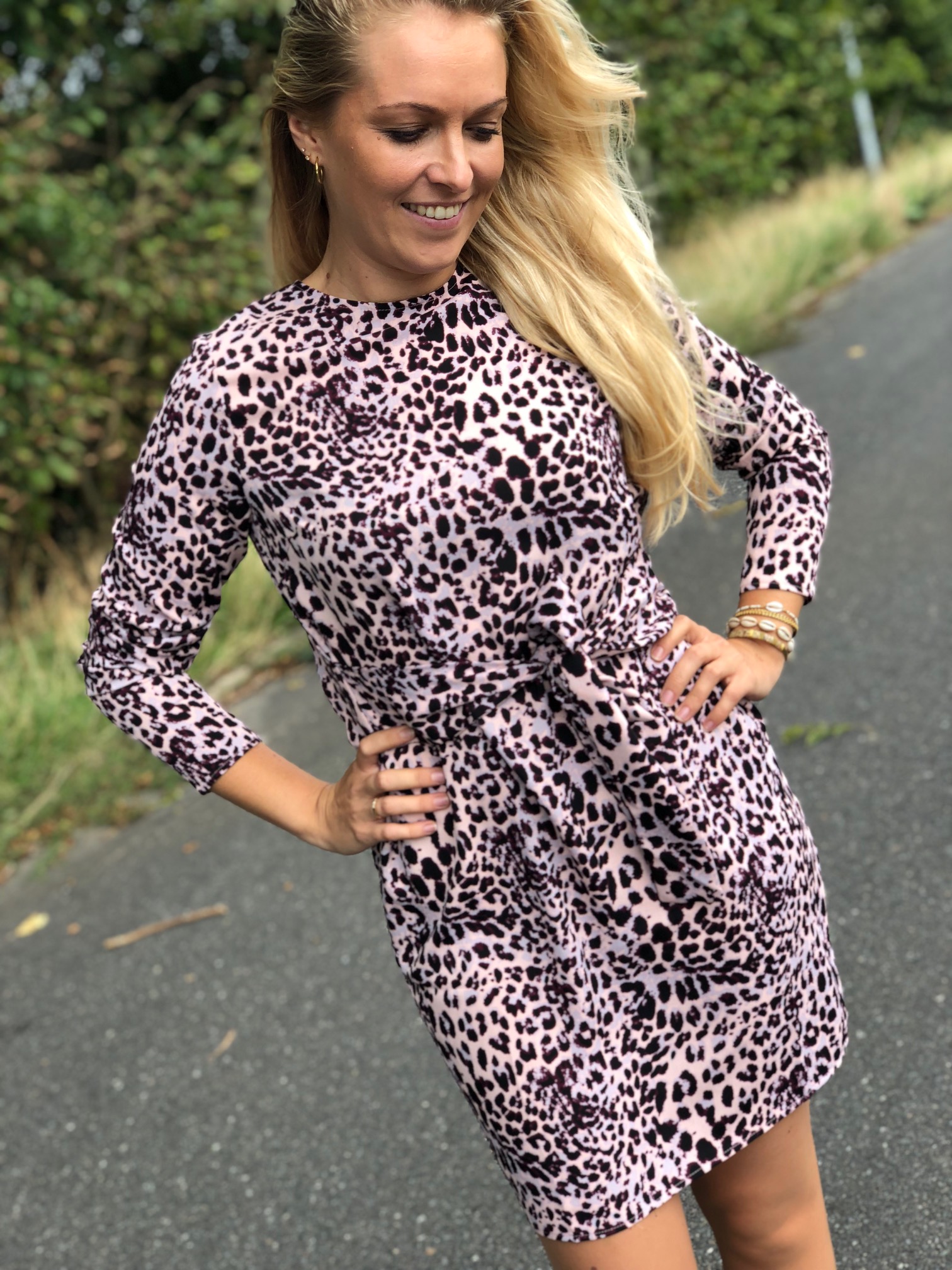 FED leopard pieces kjole hos MollyogMy.dk! Hurtig levering og fri fragt over 499,-