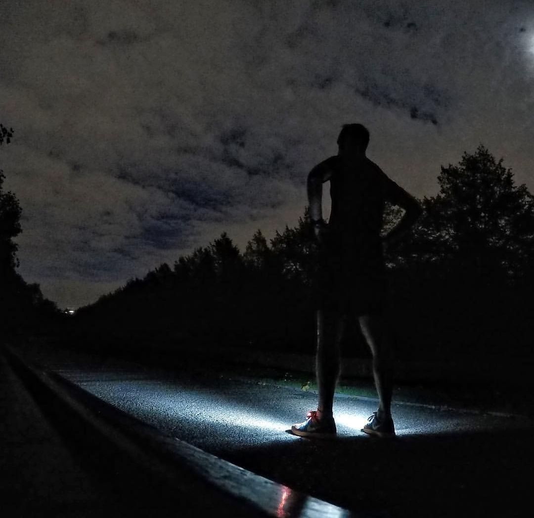 Night Runner 270 Schuhlichter sind deutlich leichter, als Stirnlampen