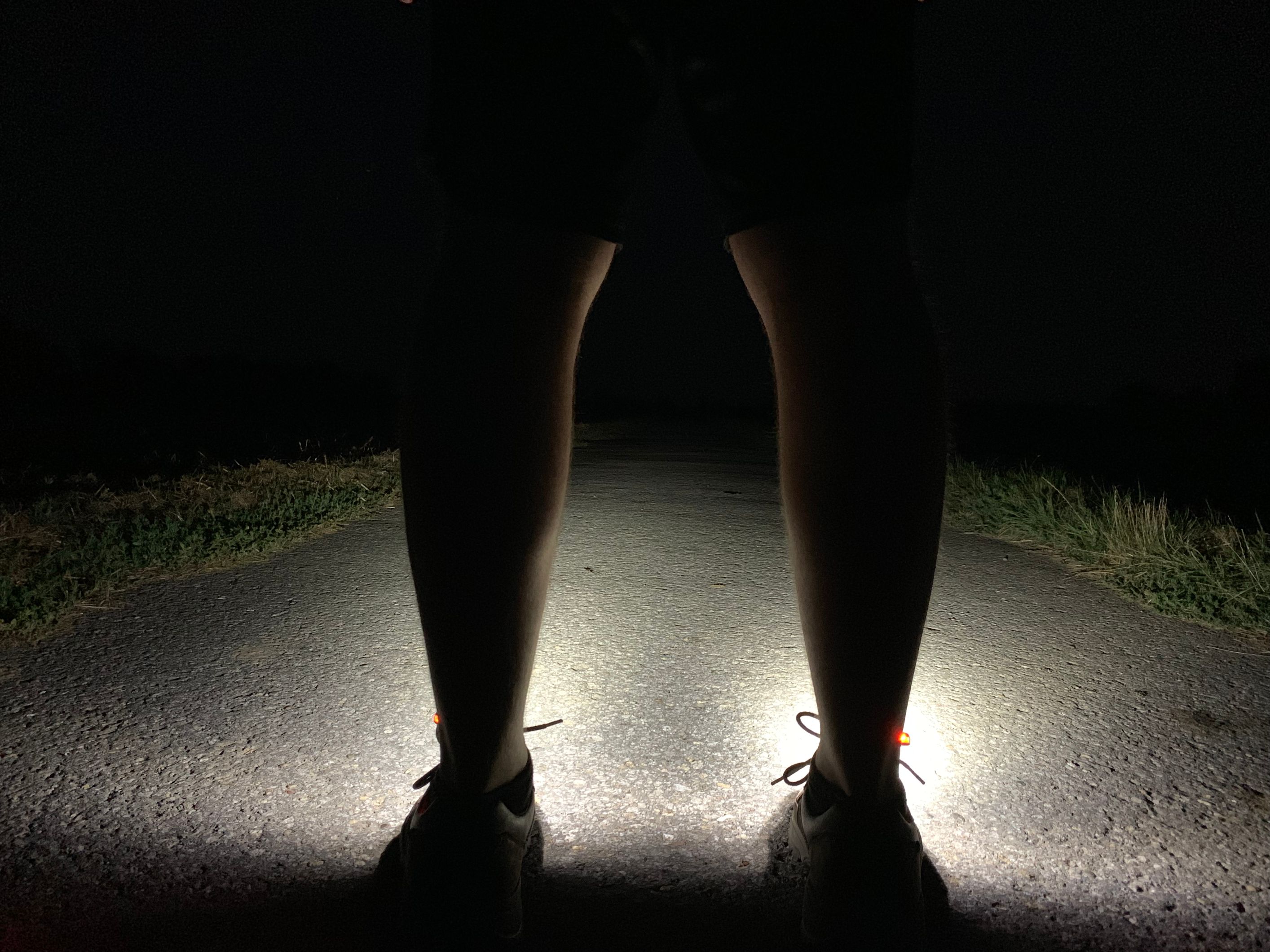 Night Runner 270 Schuhlichter sind deutlich leichter, als Stirnlampen