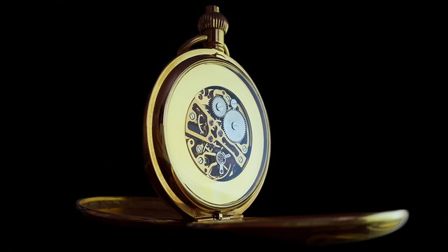 Precise pocket watch