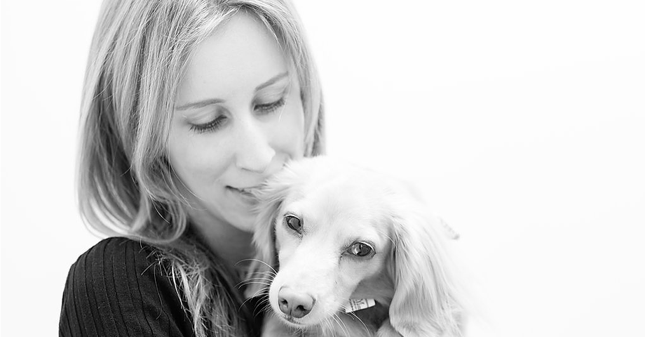 Holly Simpson & her dachshund Teddy